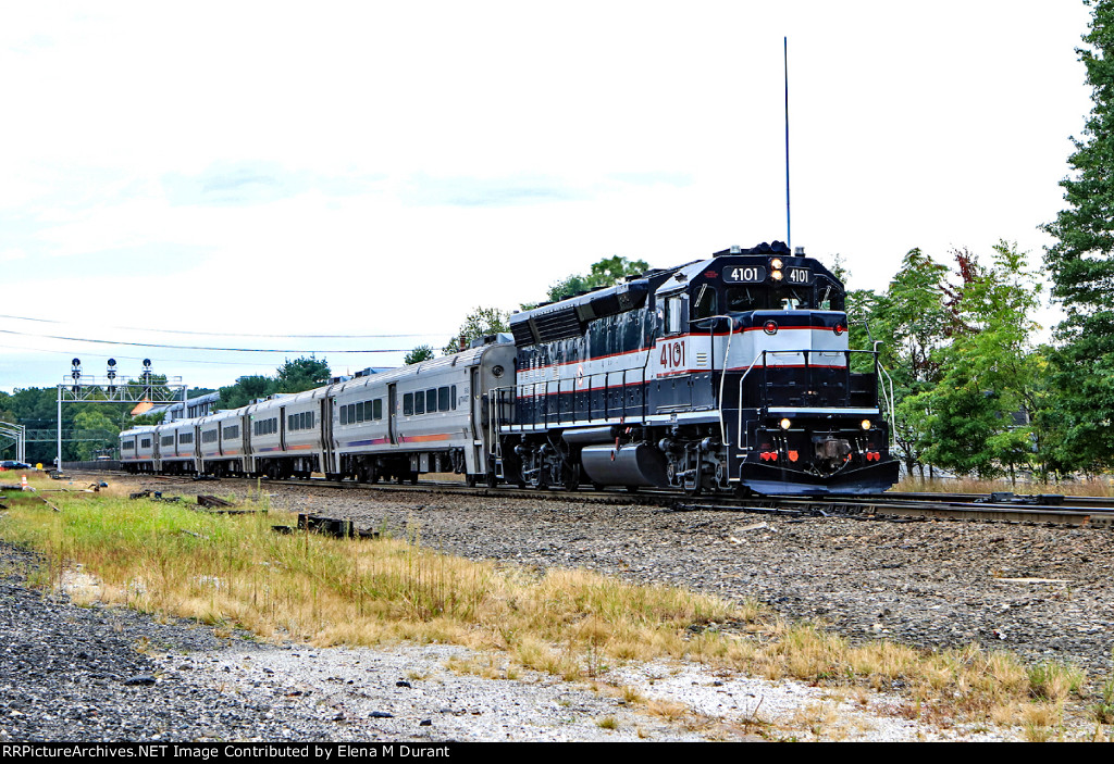 NJT 4101 on train 9147